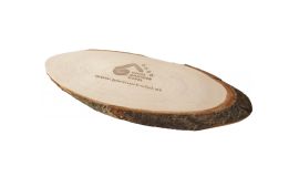 Chopping board with bark 